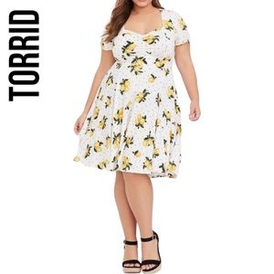 Torrid NWT Mini Challis Shirred-Front Skater Dress~Sweet Lemons~Size 1X